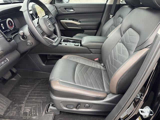 2024 Nissan Pathfinder Platinum 4WD