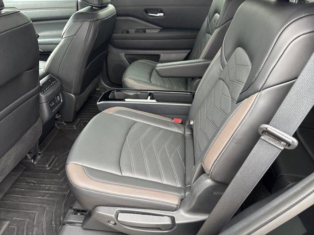 2024 Nissan Pathfinder Platinum 4WD