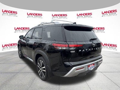 2024 Nissan Pathfinder Platinum 4WD