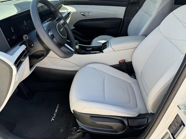 2025 Hyundai TUCSON SE AWD