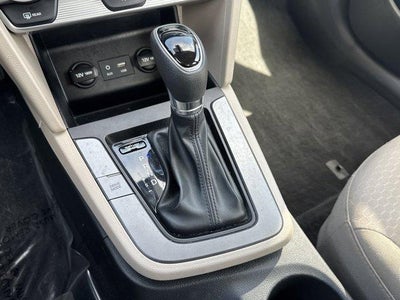 2019 Hyundai ELANTRA SEL Auto