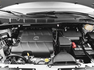 2017 Toyota Sienna XLE FWD 8-Passenger (Natl)