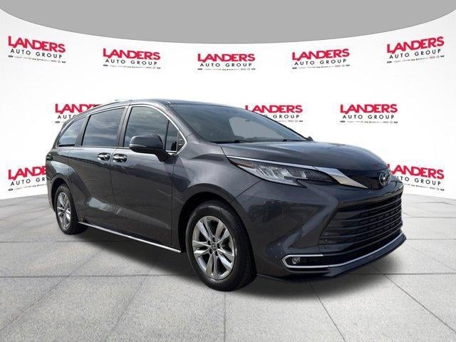 2025 Toyota Sienna Limited AWD 7-Passenger (GS)
