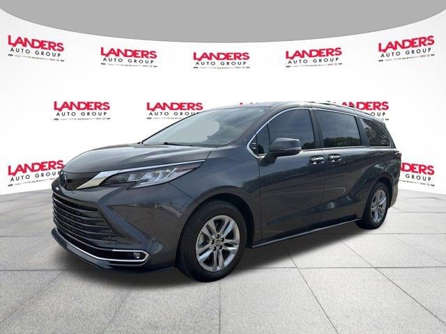 2025 Toyota Sienna Limited AWD 7-Passenger (GS)