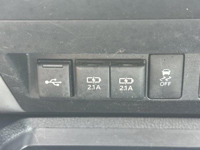 2021 Toyota Tundra 2WD 2WD SR5 CrewMax 5.5' Bed 5.7L (SE)