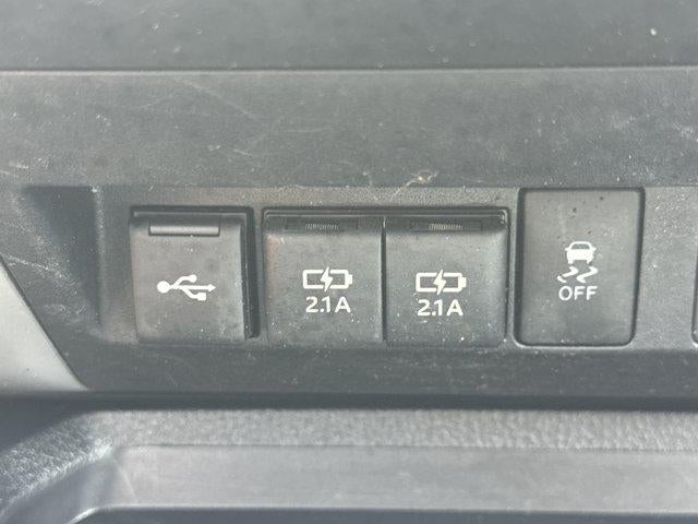 2021 Toyota Tundra 2WD 2WD SR5 CrewMax 5.5' Bed 5.7L (SE)