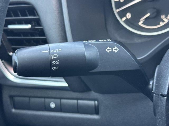 2021 Nissan Rogue FWD SV