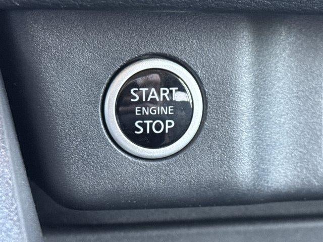 2021 Nissan Rogue FWD SV