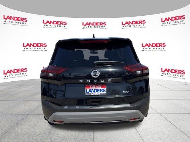 2021 Nissan Rogue FWD SV