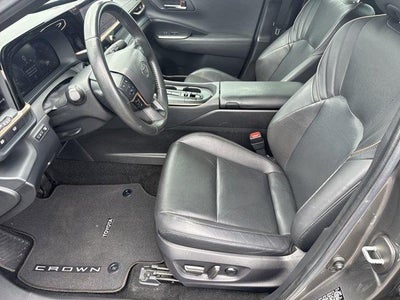 2023 Toyota Crown Limited AWD (Natl)