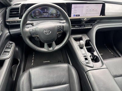2023 Toyota Crown Limited AWD (Natl)