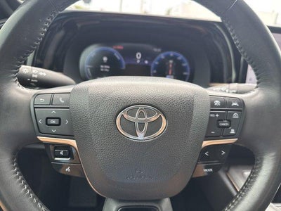 2023 Toyota Crown Limited AWD (Natl)