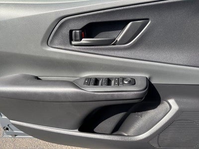 2024 Toyota Prius LE (Natl)