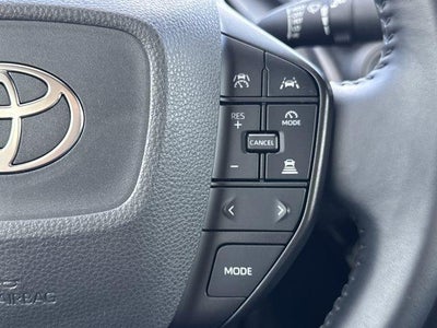 2024 Toyota Prius LE (Natl)