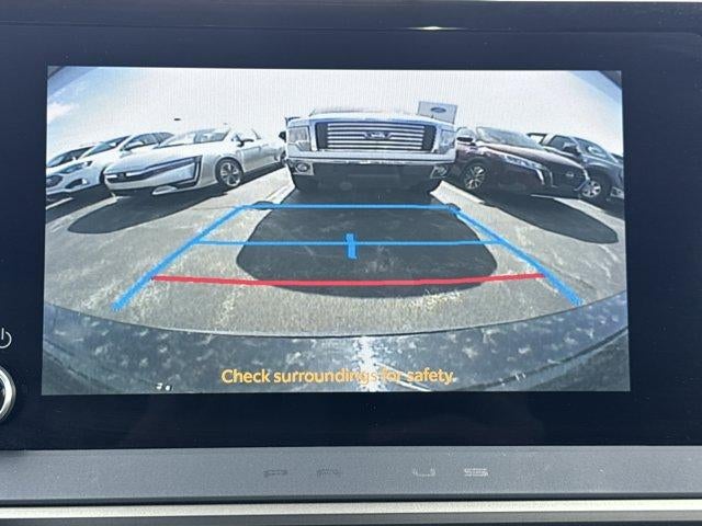 2024 Toyota Prius LE (Natl)