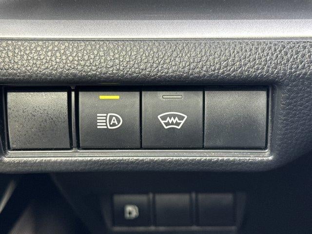 2024 Toyota Prius LE (Natl)