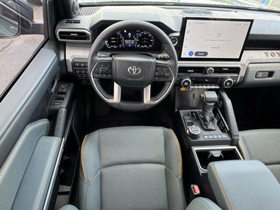 2025 Toyota 4Runner Hybrid Trailhunter 4WD (Natl)