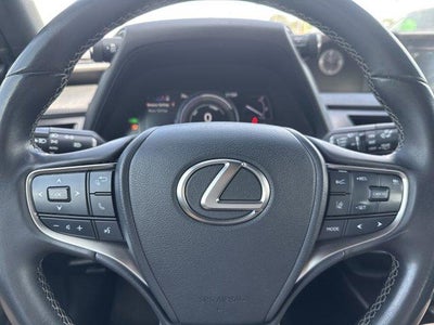2022 Lexus UX 250h AWD