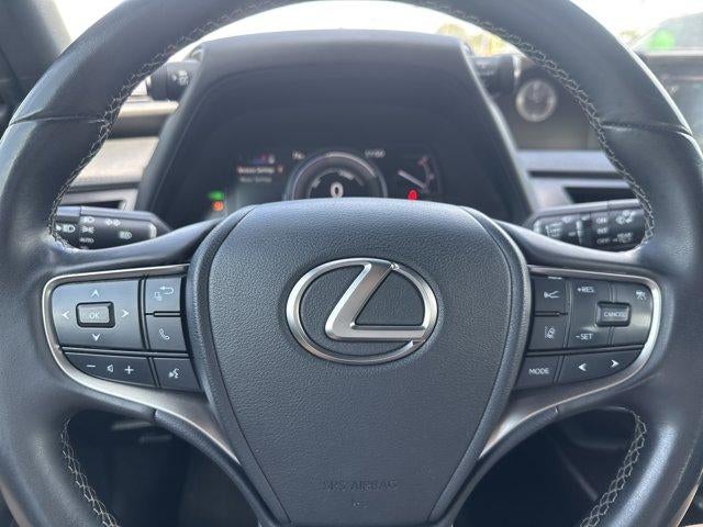2022 Lexus UX 250h AWD