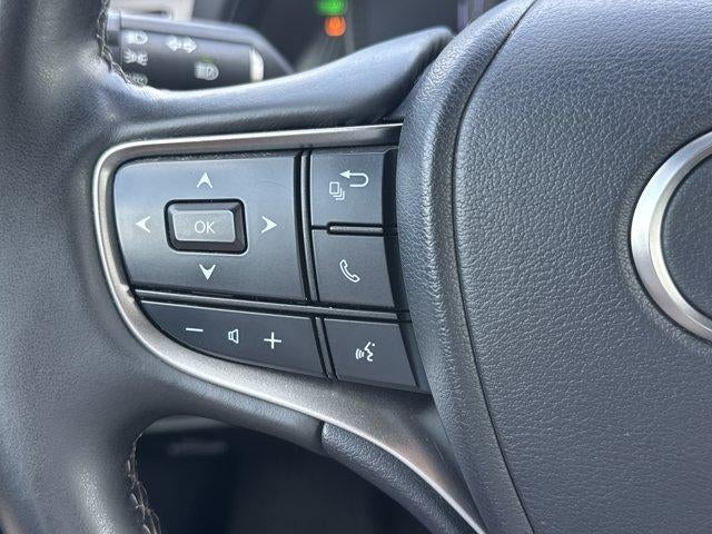 2022 Lexus UX 250h AWD