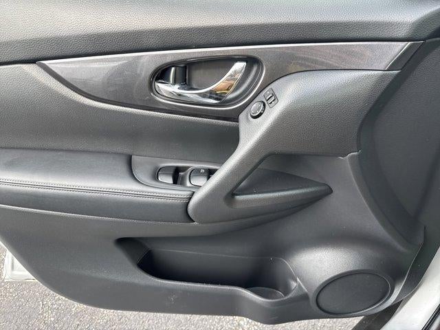 2020 Nissan Rogue AWD SV