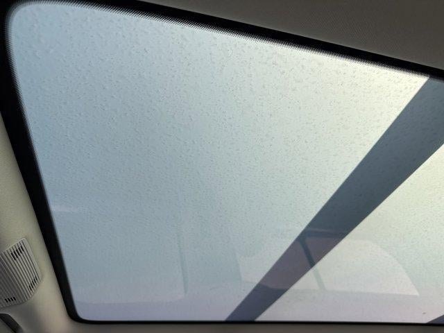 2025 Volkswagen ID. Buzz 1st Edition 4MOTION w/Two-Tone