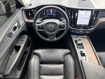 2023 Volvo XC60 Recharge Plug-In Hybrid T8 eAWD PHEV Ultimate Dark Theme