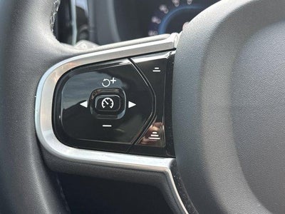 2023 Volvo XC60 Recharge Plug-In Hybrid T8 eAWD PHEV Ultimate Dark Theme