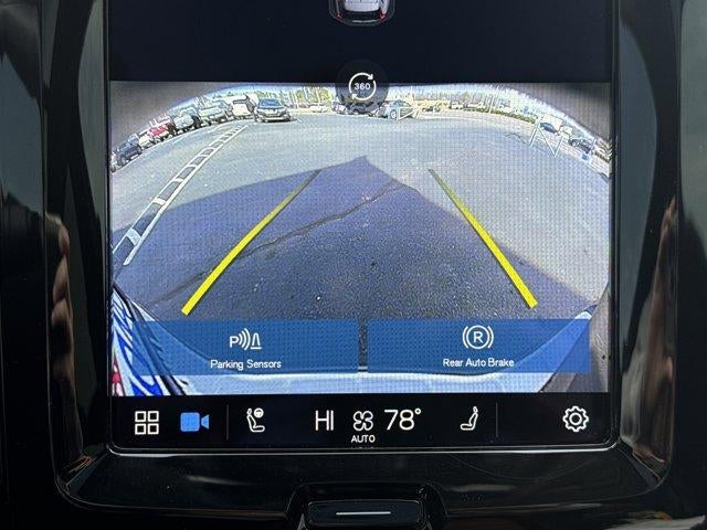 2023 Volvo XC60 Recharge Plug-In Hybrid T8 eAWD PHEV Ultimate Dark Theme