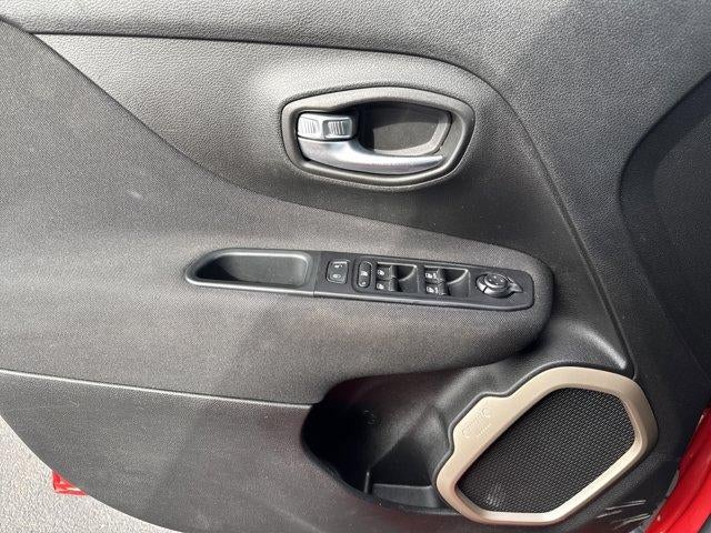 2017 Jeep Renegade Latitude FWD