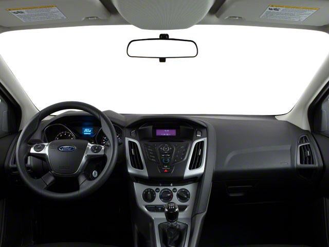2013 Ford Focus 5dr HB SE