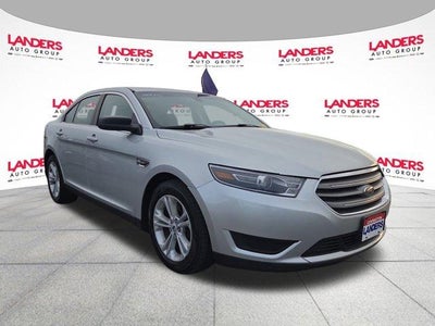 2017 Ford Taurus SE FWD