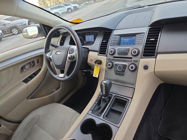 2017 Ford Taurus SE FWD