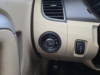 2017 Ford Taurus SE FWD