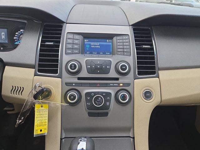 2017 Ford Taurus SE FWD