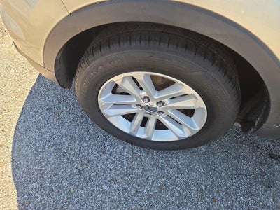 2011 Ford Explorer FWD 4dr XLT