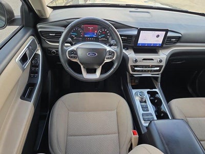 2023 Ford Explorer XLT RWD