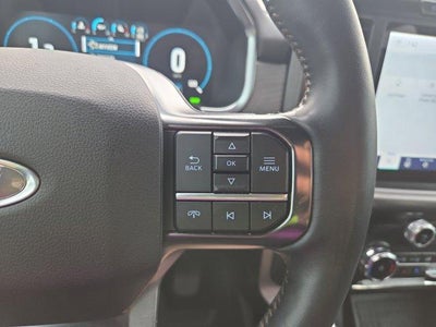 2022 Ford F-150 Platinum 4WD SuperCrew 5.5' Box