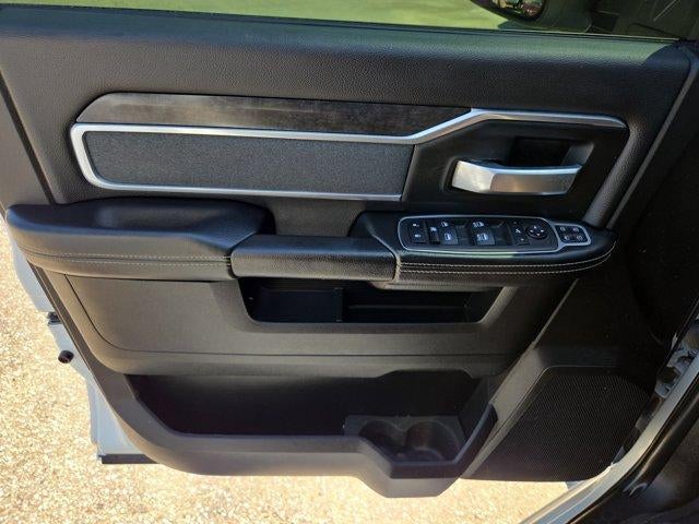 2023 RAM 3500 Big Horn 4x4 Crew Cab 8' Box