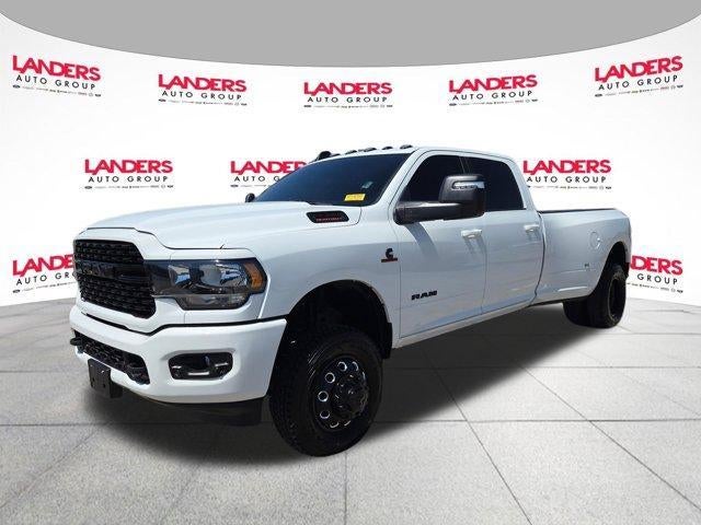 2023 RAM 3500 Big Horn 4x4 Crew Cab 8' Box