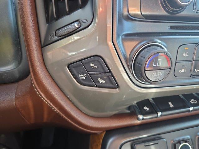 2014 Chevrolet Silverado 1500 Crew Cab Short Box 4-Wheel Drive High Country