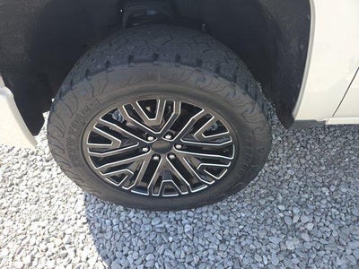 2014 Chevrolet Silverado 1500 Crew Cab Short Box 4-Wheel Drive High Country
