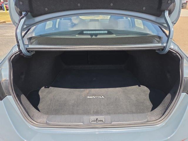 2025 Nissan Sentra SR CVT