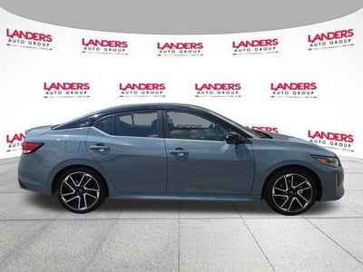 2025 Nissan Sentra SR CVT