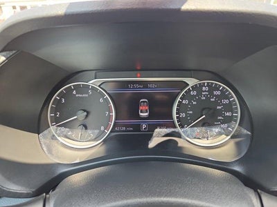 2025 Nissan Sentra SR CVT