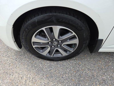 2015 Honda Odyssey Touring with DVD Rear Entertainment System and Navigation