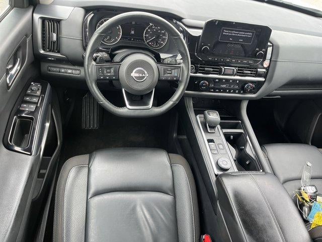 2023 Nissan Pathfinder SL 4WD