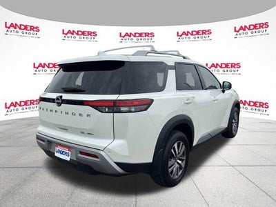 2023 Nissan Pathfinder SL 4WD