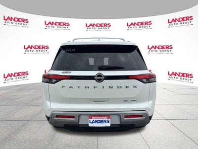 2023 Nissan Pathfinder SL 4WD