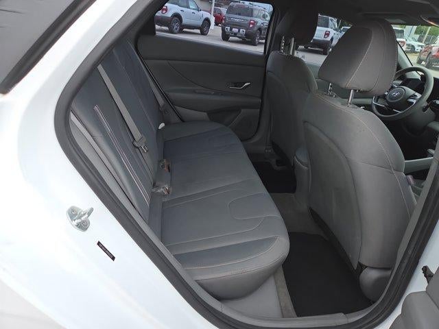 2022 Hyundai ELANTRA SEL IVT